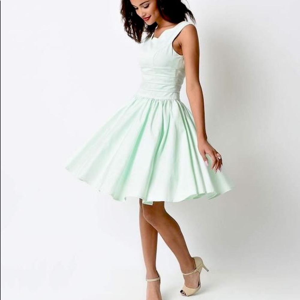 NWT Unique Vintage - Roman Holiday - scalloped mint retro swing pinup dress